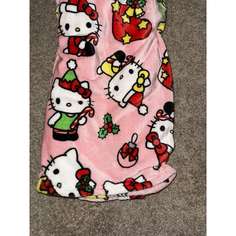 Hello Kitty Mistletoe‎ Pink Christmas Holiday Silk Touch Throw Blanket 50